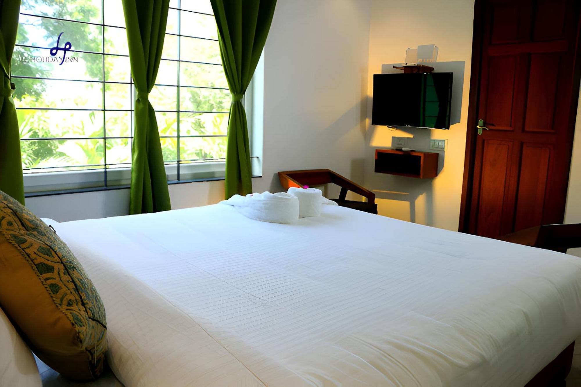 Le Holiday Inn Puduččéri Exteriér fotografie