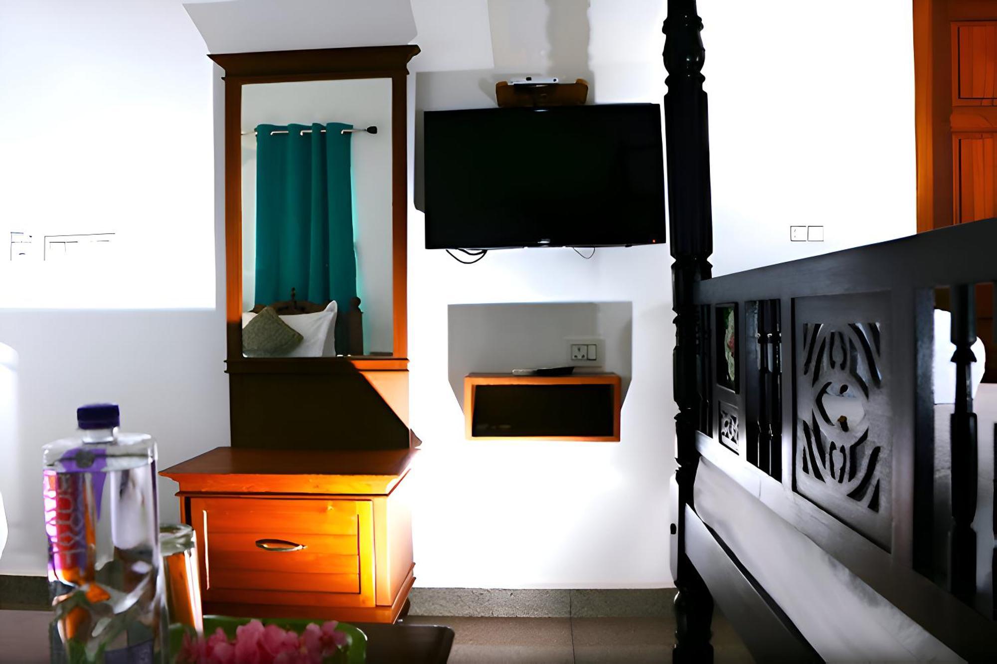 Le Holiday Inn Puduččéri Exteriér fotografie